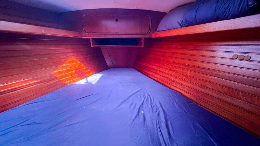 Pacific Pearl 48ft Oyster Yacht For Sale