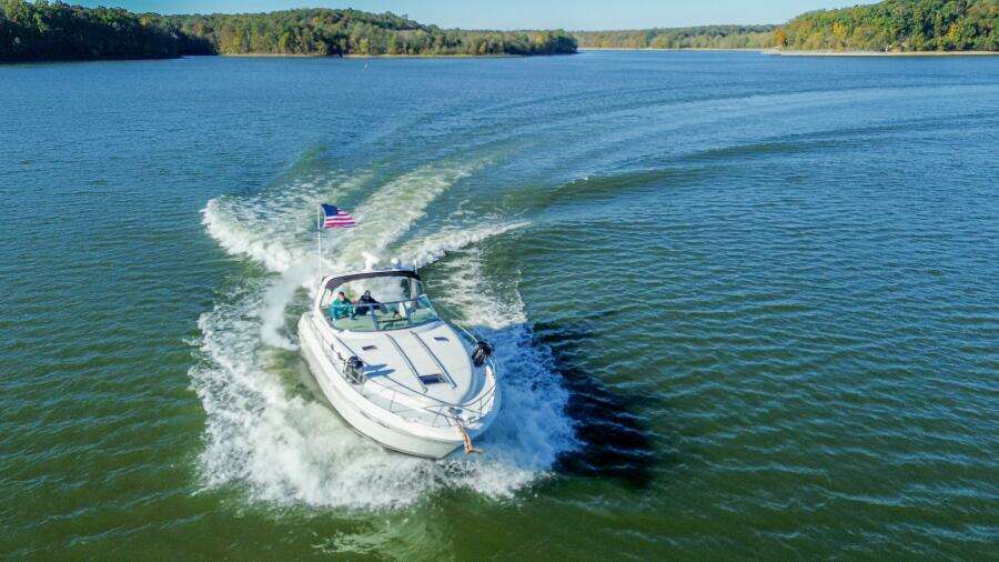 Within Tolerance 40ft Sea Ray Yacht For Sale