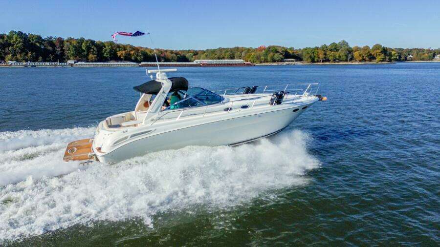 Within Tolerance 40ft Sea Ray Yacht For Sale