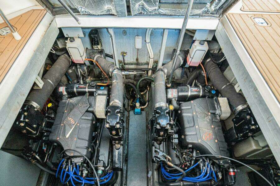 Within Tolerance 40ft Sea Ray Yacht For Sale