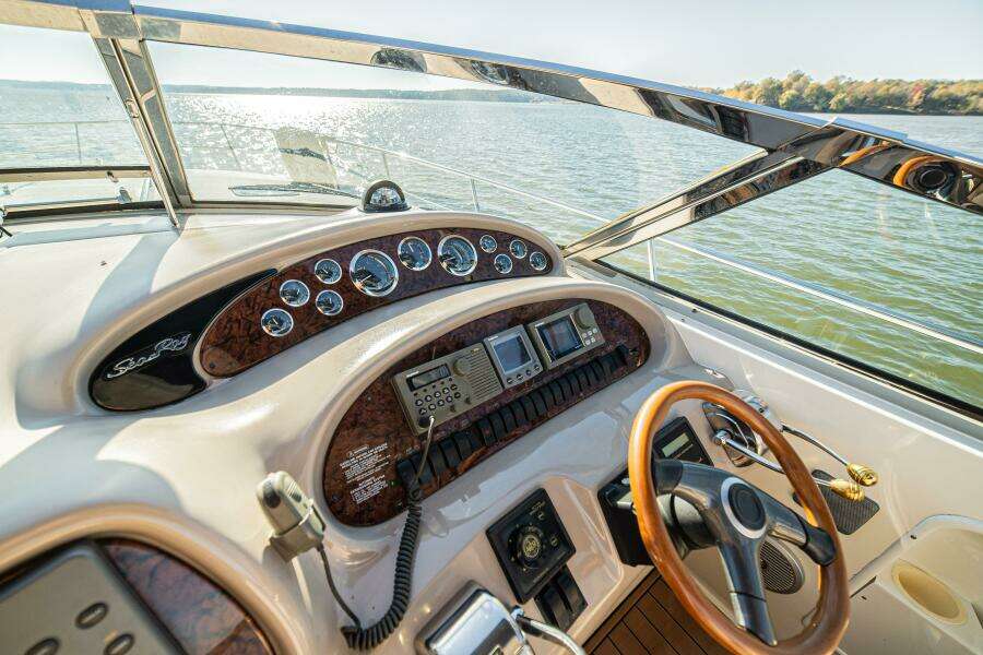 Within Tolerance 40ft Sea Ray Yacht For Sale