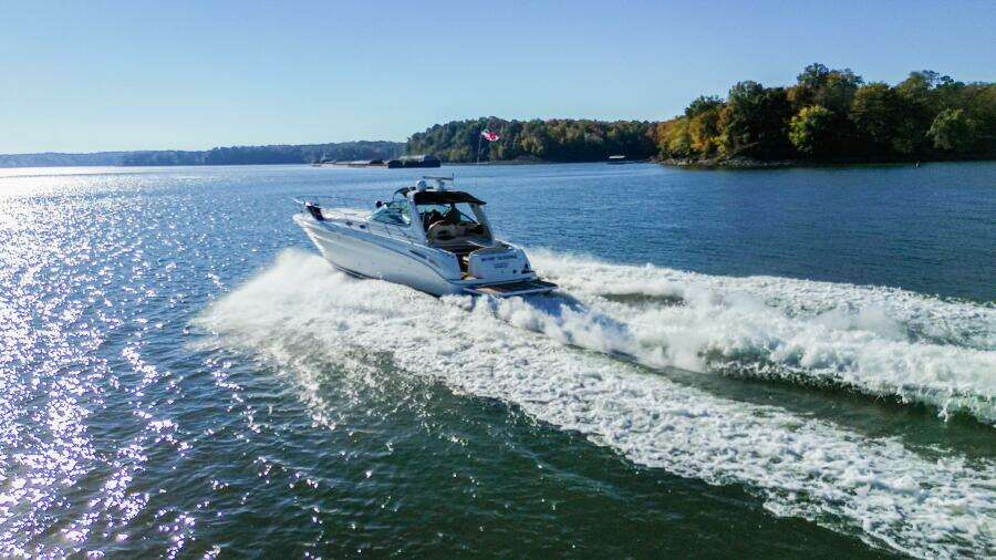 Within Tolerance 40ft Sea Ray Yacht For Sale