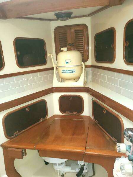 SOLIS 43ft Hans Christian Yacht For Sale