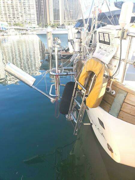 SOLIS 43ft Hans Christian Yacht For Sale