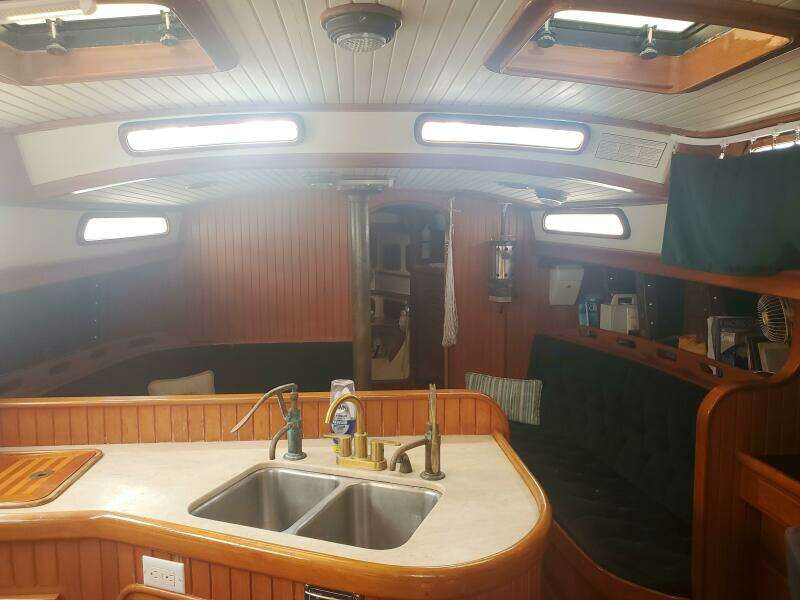 SOLIS 43ft Hans Christian Yacht For Sale