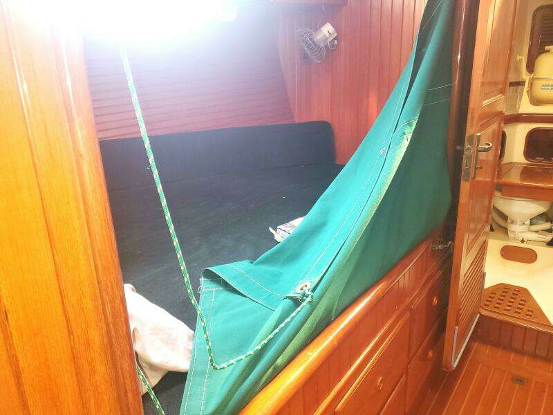 SOLIS 43ft Hans Christian Yacht For Sale
