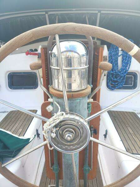 SOLIS 43ft Hans Christian Yacht For Sale