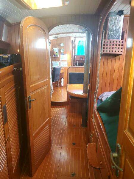 SOLIS 43ft Hans Christian Yacht For Sale