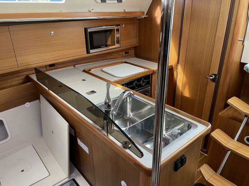 TIL SNOW 36ft Catalina Yacht For Sale