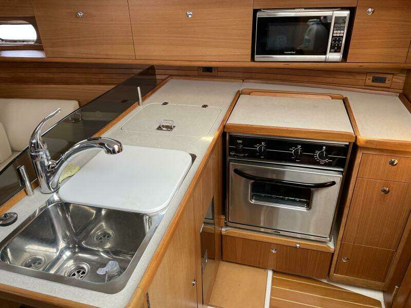 TIL SNOW 36ft Catalina Yacht For Sale