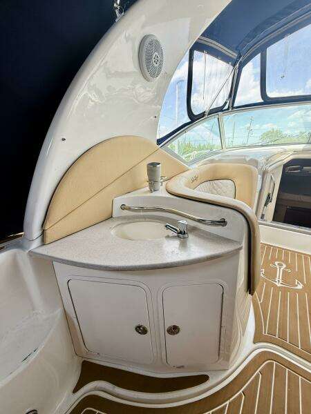 32ft Sea Ray Yacht For Sale