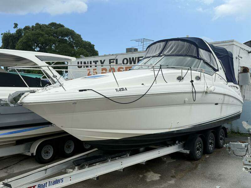 32ft Sea Ray Yacht For Sale