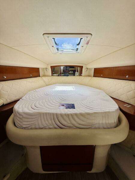 32ft Sea Ray Yacht For Sale