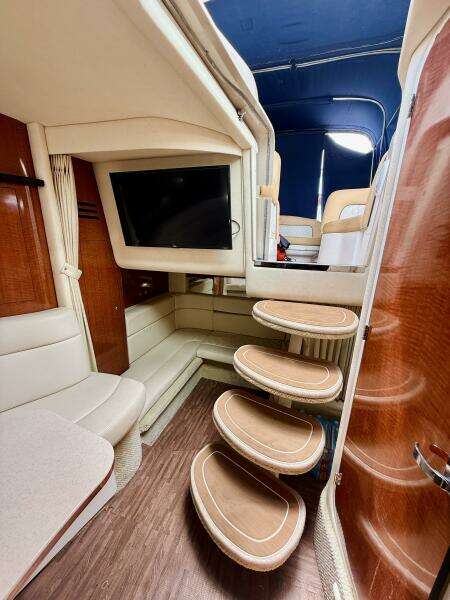 32ft Sea Ray Yacht For Sale