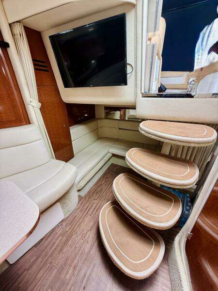 32ft Sea Ray Yacht For Sale