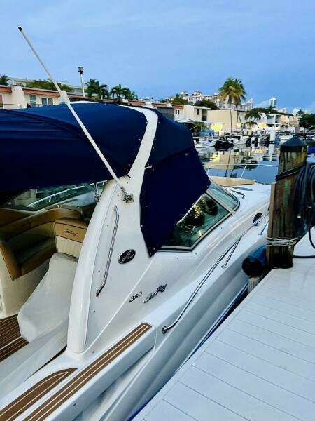 32ft Sea Ray Yacht For Sale
