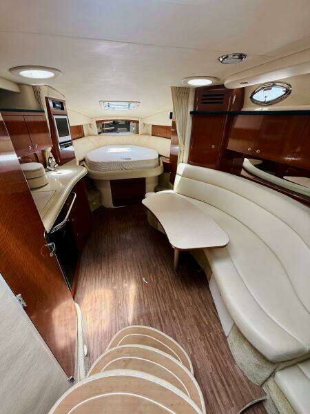 32ft Sea Ray Yacht For Sale