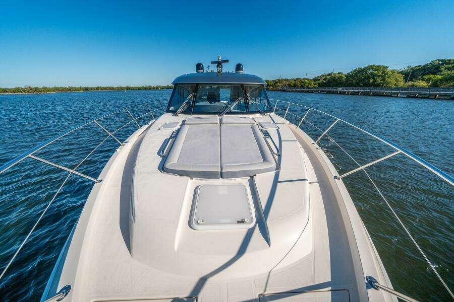 WATER DOG 54ft Riviera Yacht For Sale