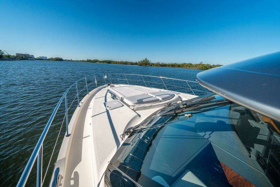 WATER DOG 54ft Riviera Yacht For Sale