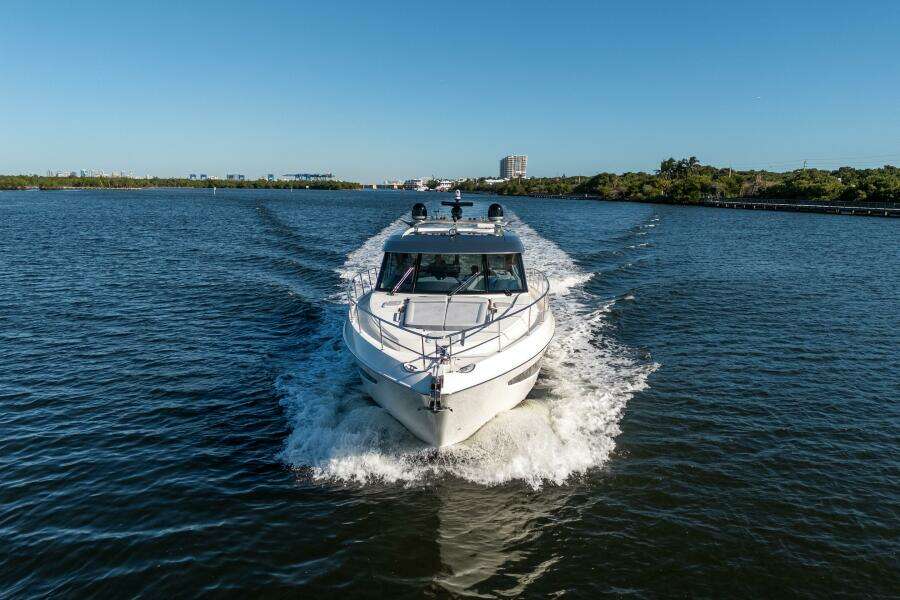 WATER DOG 54ft Riviera Yacht For Sale