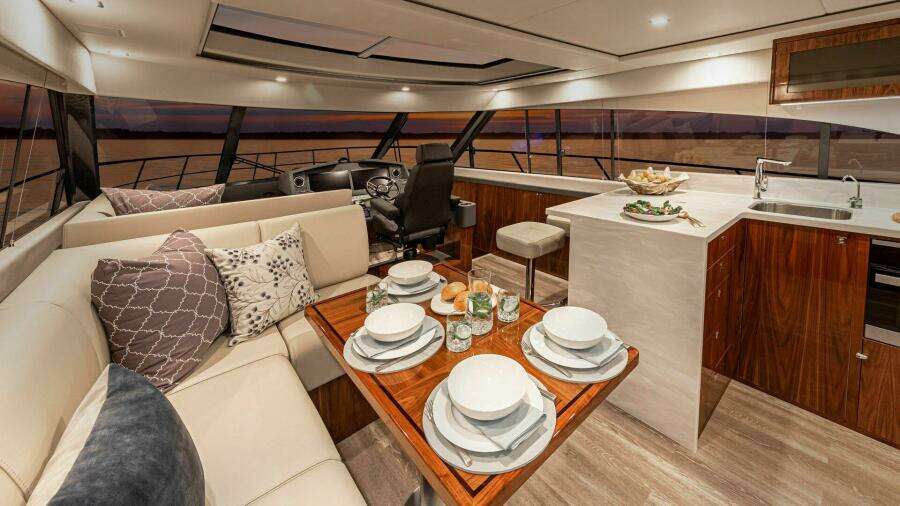 WATER DOG 54ft Riviera Yacht For Sale WATER DOG 54ft Riviera Yacht For Sale