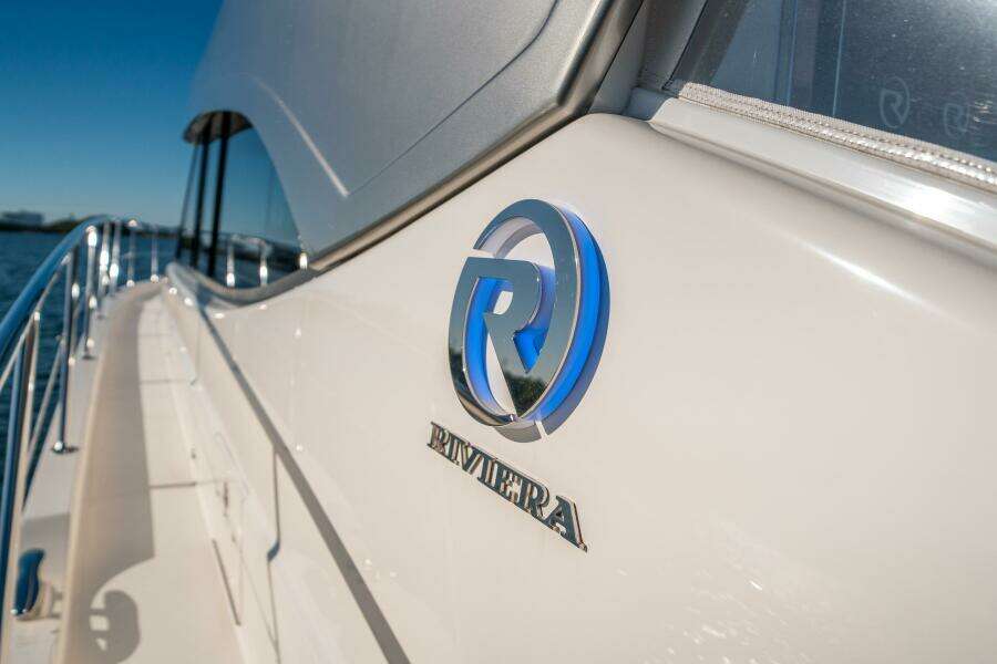 WATER DOG 54ft Riviera Yacht For Sale