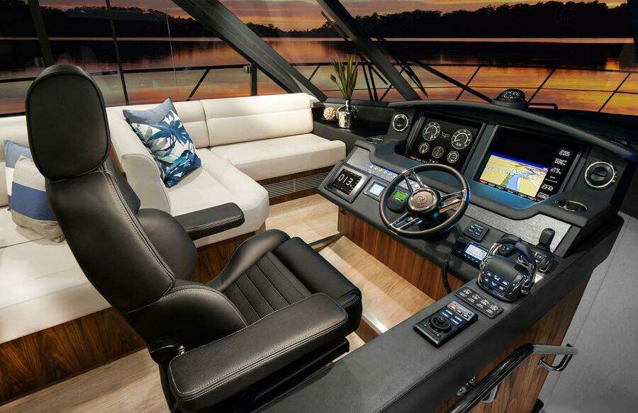 WATER DOG 54ft Riviera Yacht For Sale WATER DOG 54ft Riviera Yacht For Sale