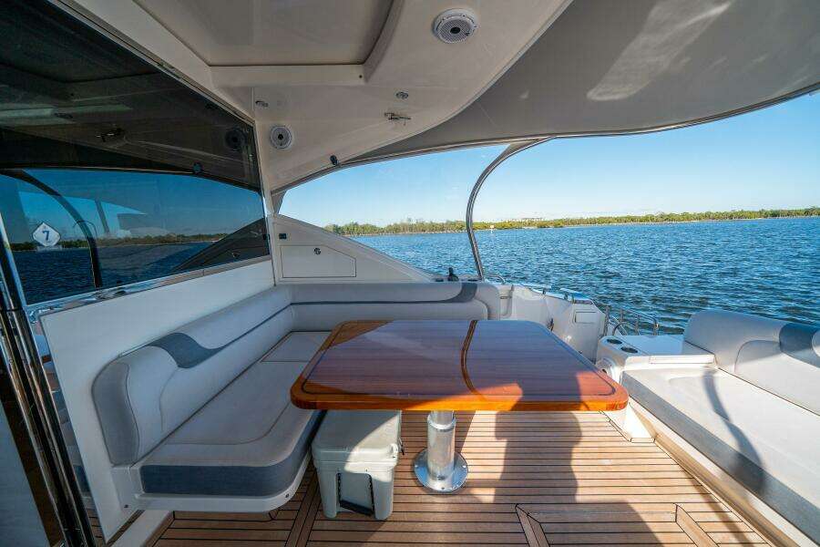 WATER DOG 54ft Riviera Yacht For Sale