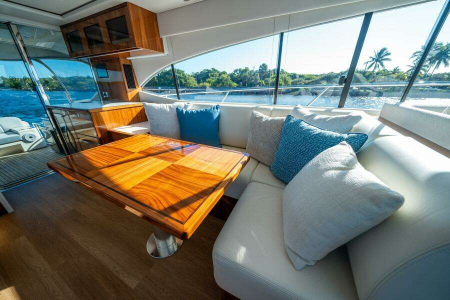 WATER DOG 54ft Riviera Yacht For Sale
