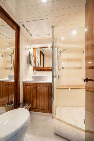 WATER DOG 54ft Riviera Yacht For Sale