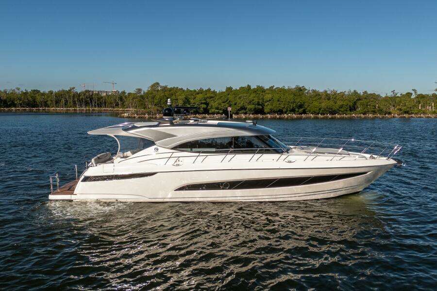 WATER DOG 54ft Riviera Yacht For Sale