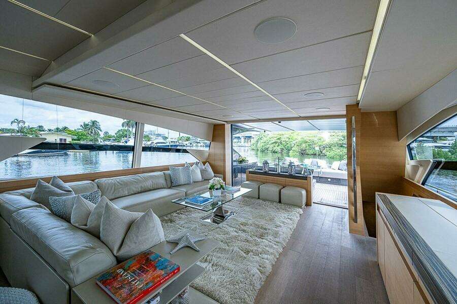 Main Salon Aft  Main Salon Aft