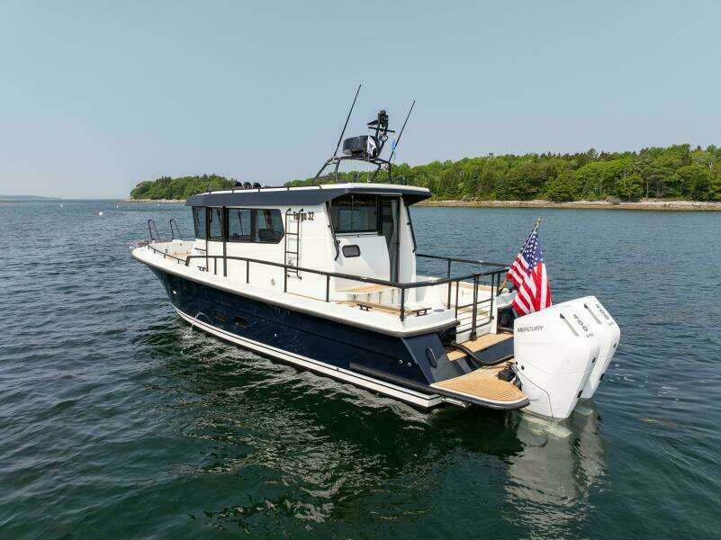 800k    900k OB Stock 7 32ft Targa Yacht For Sale