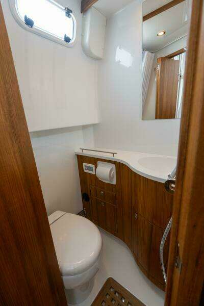 800k    900k OB Stock 7 32ft Targa Yacht For Sale