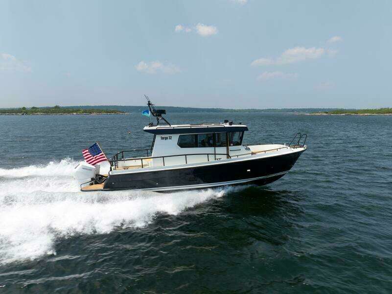 800k    900k OB Stock 7 32ft Targa Yacht For Sale