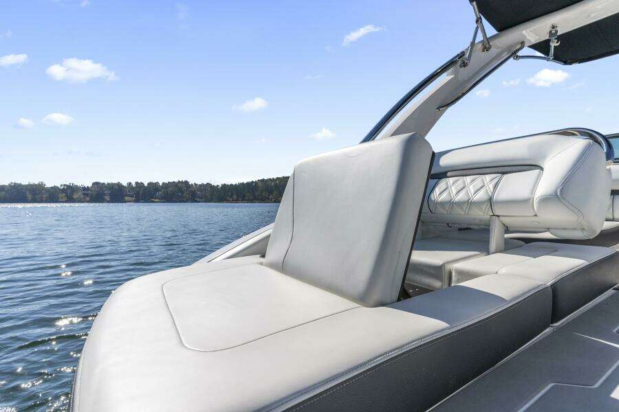 24ft Regal Yacht For Sale