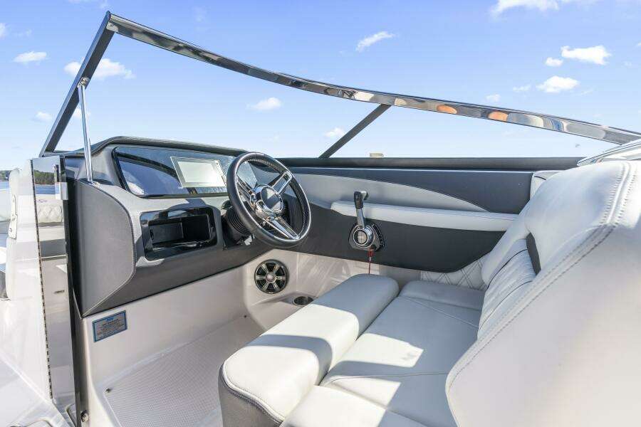 24ft Regal Yacht For Sale