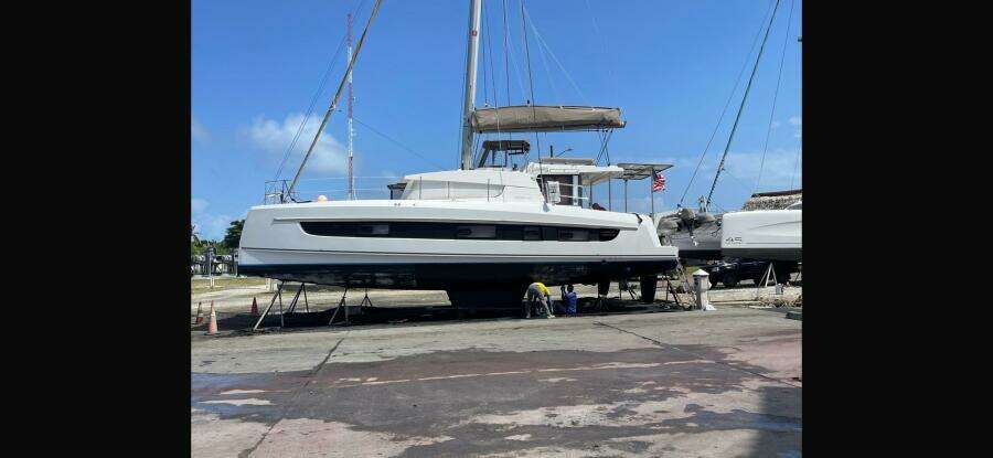Isthmus Breeze 42ft Bali Yacht For Sale