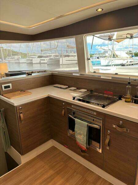 Isthmus Breeze 42ft Bali Yacht For Sale