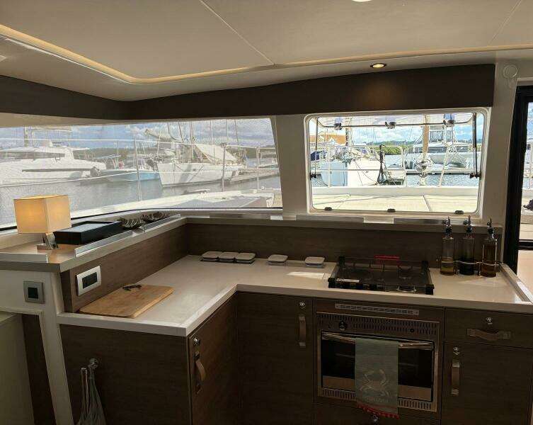 Isthmus Breeze 42ft Bali Yacht For Sale