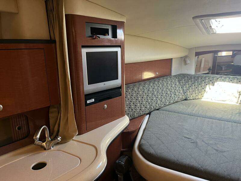 2005 Sea Ray 320 Sundancer