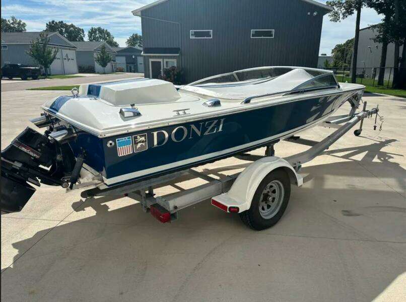 18ft Donzi Yacht For Sale