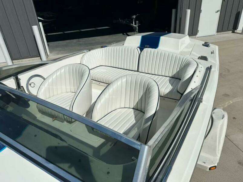 18ft Donzi Yacht For Sale