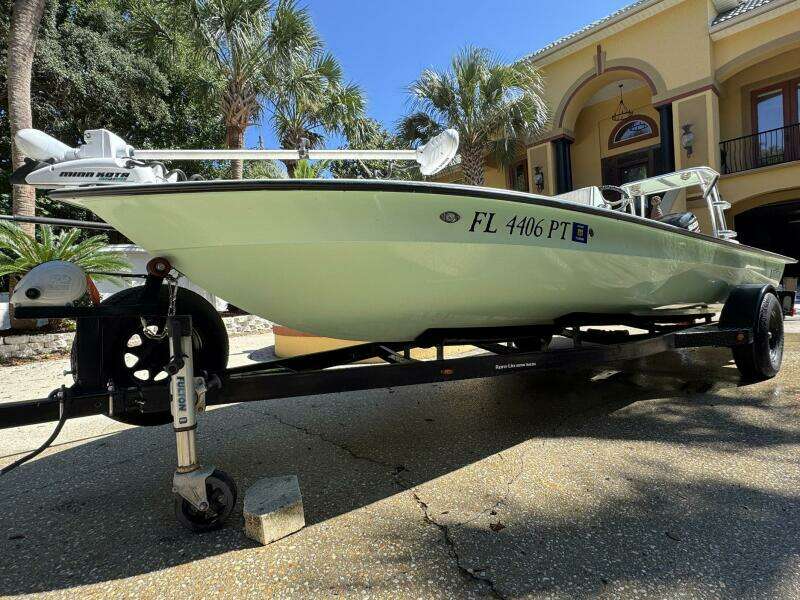19ft East Cape Yacht For Sale