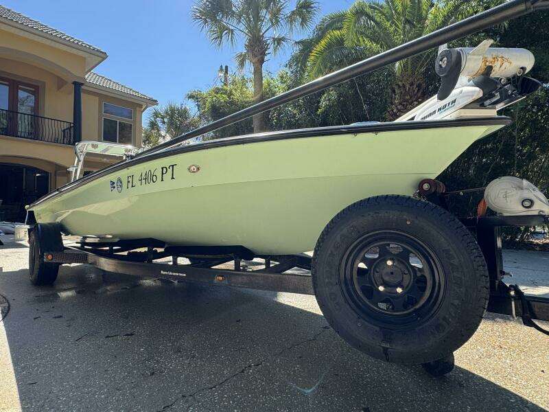 19ft East Cape Yacht For Sale