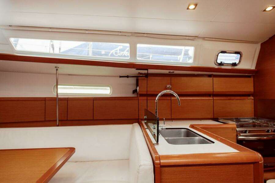 PRIMO 38ft Jeanneau Yacht For Sale