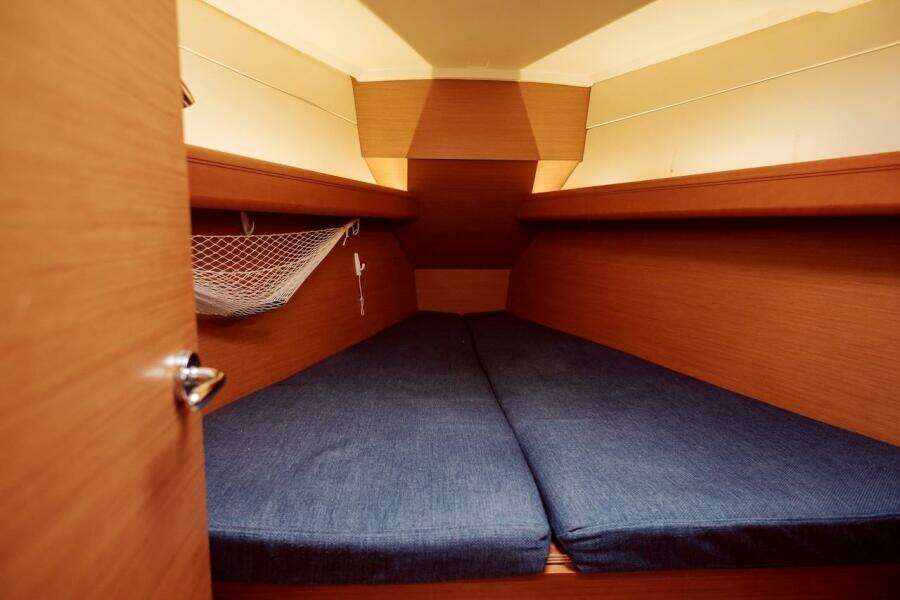 PRIMO 38ft Jeanneau Yacht For Sale