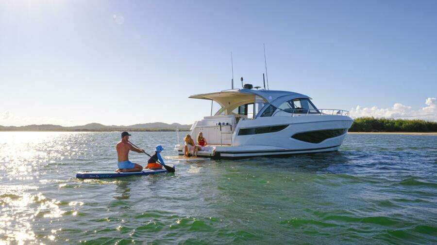 Riviera 4300 SE Image 05