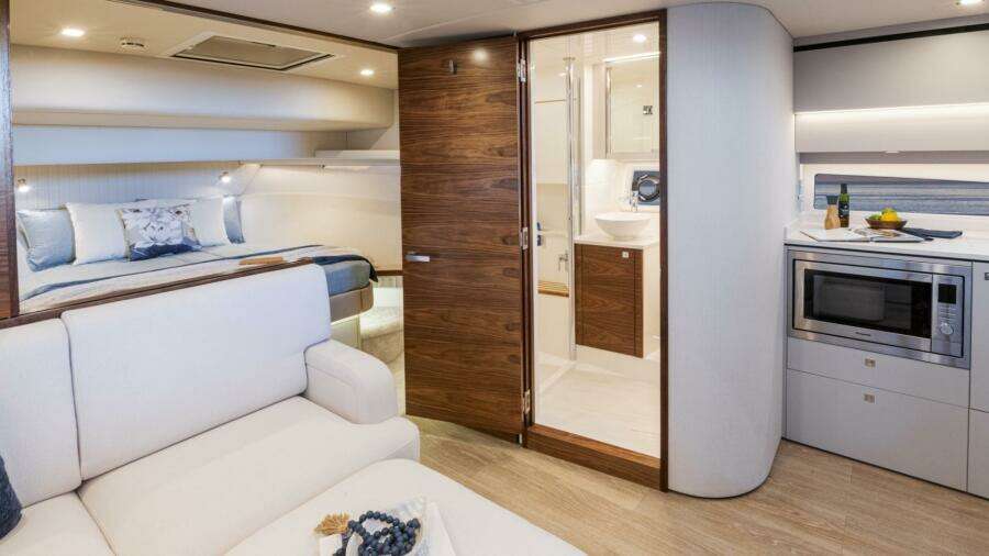 Riviera 4300 SE Image 016