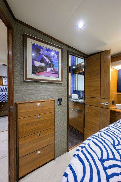 2023 Viking 64 Convertible - Stateroom 2023 Viking 64 Convertible - Stateroom